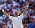 Bild: Adam Davy/PA Wire/dpa
Novak Djokovic jubelt über seinen Achtelfinaleinzug.