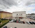 Bild: Gabi Schönberger
Die Klinik für Kinder- und Jugendpsychiatrie in Weiden vereint ambulante, teilstationäre und stationäre Versorgung an einem Standort. Die Baukosten betragen 34 Millionen Euro.