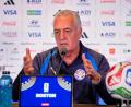 Bild: Martin Meissner/AP/dpa
Frankreich wartet: Trainer Gustavo Alfaro will mit Paraguay für das nächste WM-Wunder sorgen. (Archivbild)