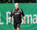 Bild: Daniel Löb/dpa
Sah eine Niederlage seiner Fürther im ersten Sommertest: Trainer Heiko Vogel (Archivbild)
