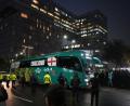 Bild: Eduardo Verdugo/AP/dpa
Das Teamhotel der Engländer war ein Anziehungspunkt.