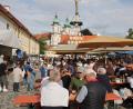 Bild: Konrad Rosner
Mit der Basilika im Hintergrund bot der Blick auf das 44. Waldsassener Bürgerfest eine tolle Kulisse.
