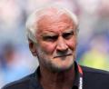 Bild: Nick Potts/PA Wire/dpa
Aus Sicht von DFB-Sportdirektor Rudi Völler hat der Skandal um die aufgehobene Sperre von US-Spieler Folarin Balogun dem Fußball geschadet. (Archivbild)