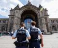 Bild: Daniel Karmann/dpa
Die Polizei hat wegen der Delikte rund um den Nürnberger Hauptbahnhof eine Ermittlungskommission namens „Kajal“ gegründet. (Symbolbild)