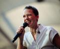 Bild: Gregor Fischer/dpa
Sängerin Stefanie Heinzmann litt eigenen Worten zufolge unter ihrem frühen Rausschmiss bei „The Masked Singer“ im Jahr 2020 einige Tage lang überraschend stark. (Archivbild)