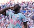 Bild: Lindsey Wasson/AP/dpa
Ja, bitte? Wer ist am Apparat? Romelu Lukaku gibt die Antwort auf dem Platz.