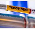 Bild: Jens Büttner/dpa-Zentralbild/dpa
Airbus und MTU wollen einen Wasserstoffantrieb für Flugzeuge entwickeln. (Symbolbild)