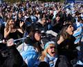 Bild: Rodrigo Abd/AP/dpa
In Argentinien nimmt die WM-Begeisterung wieder Fahrt auf. In Buenos Aires waren Tausende zum Public Viewing gekommen.