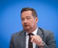 Bild: Soeren Stache/dpa
Der Polizeibeauftragte des Bundes, Grötsch, verzeichnet eine starke Zunahme der Eingaben.