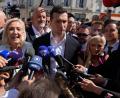 Bild: Michel Euler/AP/dpa
Marine Le Pen will gemeinsam mit Jordan Bardella in den Präsidentschaftswahlkampf ziehen.