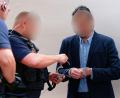 Bild: Uwe Anspach/dpa
Der Angeklagte muss zehn Jahre in Haft
