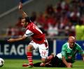 Bild: picture alliance / dpa
Mit CFR Cluj spielte Gabriel Mureșan (r) auch in der Champions League.