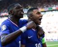 Bild: Friso Gentsch/dpa
Jürgen Klopp ist bei beiden schon abgeblitzt: Ousmane Dembélé (links) und Kylian Mbappé. (Archivbild)