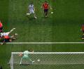 Bild: Mark J. Terrill/AP/dpa
Rekordserie beendet: Spaniens Torhüter Unai Simon.