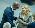 Bild: Michael Kappeler/dpa
Ministerin Nina Warken (CDU) warb für das Spargesetz.