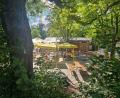 Bild: Thomas Dobler
Der Biergarten im Schwandorfer Stadtpark hatte mit Personalproblemen zu kämpfen. Inzwischen sei das Problem gelöst, sagt Betreiber Daniel Hoffmann.