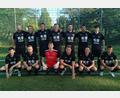 Bild: Michael Plänitz
Die Auswahl des FC Amberg beim Abschiedsspiel von Michael Plänitz: (von links oben) Niko Becker, Andreas Wendl, Benjamin Werner, Michael Plänitz, Jan Fischer, Michael Rudert und Frederik Plänitz sowie (von unten links) Benjamin Burger, Thomas Schneider, Christoph Lindner, Kai Hempel, Simon Schwarzfischer und Andreas Graml.