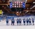 Bild: Werner Moller
Wer steht künftig auf dem Eis vor der Kurve und wer nimmt auf der Tribüne Platz? – Nach der Verpflichtung von Brayden Tracey haben die Blue Devils Weiden einen Kontingentspieler zu viel.