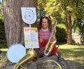 Bild: Katharina Stein
Beim Kinderkonzert „Tara und die Instrumenteninsel“ nimmt die neu- und wissbegierige Tara, dargestellt von Christina Wisneth (im Bild), Klein und Groß mit auf ihre abenteuerliche Reise durch die wunderschöne Insel Melodica.