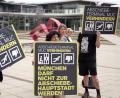 Bild: Ehsan Monajati/dpa
Gegner des Abschiebeterminals demonstrierten vor der Entscheidung gegen das Projekt.
