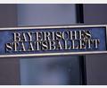 Bild: Peter Kneffel/dpa
Das Bayerische Staatsballett und der Erste Solist Julian MacKay gehen ab sofort getrennte Wege. (Symbolbild)