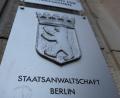 Bild: Soeren Stache/dpa
Die Staatsanwaltschaft Berlin hat Anklage erhoben gegen einen 68-Jährigen wegen vielfacher Vergewaltigung. (Symbolbild)