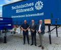 Bild: Andreas Feller
Bei der Spendenübergabe (von links): 2. Vorsitzender Patrick Werbel THW Helferverein Schwandorf, Vorstandssprecher VR Bank Mittlere Oberpfalz eG Bernhard Werner, Oberbürgermeister Schwandorf Andreas Feller.