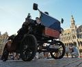 Bild: Michael Brandt/dpa
Eine E-Kutsche steht auf dem Grand-Place/Grote Markt im Zentrum von Brüssel.