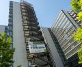 Bild: Peter Kneffel/dpa
In den Ten Towers sollen Studentenwohnungen entstehen.