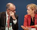 Bild: Kay Nietfeld/dpa
Der Kanzler stellt sich hinter Sparpläne der Familienministerin beim staatlichen Unterhaltsvorschuss - kündigt aber weitere Gespräche an. (Archivbild)