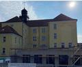Bild: Andreas Ascherl
Die Max-Josef-Schule in Amberg mit dem Anbau, der jetzt fast neun Millionen Euro kostet.