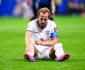 Bild: Tom Weller/dpa
Das Warten geht weiter: Englands Kapitän Harry Kane ist nach dem 1:2 gegen Argentinien tief enttäuscht.