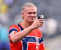 Bild: Tom Weller/dpa
Wusste Erling Haaland nicht, wer Tom Holland ist? (Archivbild)
