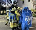 Bild: Feuerwehr Amberg
Beim Großeinsatz der Feuerwehr nach dem Ammoniak-Austritt bei der Sparkassen-Zentrale an der Amberger Marienstraße gingen die Einsatzkräfte im Vollschutz vor: gasdichter Schutzanzug und Atemschutz.