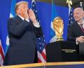 Bild: Jacquelyn Martin/AP/dpa
Trump und Infantino vor dem WM-Finale.