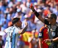 Bild: Tom Weller/dpa
Argentiniens Enzo Fernandez wird im WM-Finale vom Platz gestellt.