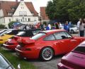 Bild: Paul Böhm
Der Platz vor dem Drahthammer-Schlössl in Amberg war am Sonntag der Dreh- und Angelpunkt des gesellschaftlichen Lebens beim großen Porsche-Treffen gewesen.