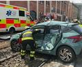 Bild: Berufsfeuerwehr München/dpa
Mutter und Tochter wurden nach dem Unfall im Krankenhaus behandelt.