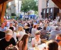 Bild: Robert Dotzauer
Die prächtige Atmosphäre im Innenhof des ehemaligen Vermessungsamtes erwies sich beim zentralen Sommerfest der Musikschule im Vierstädtedreieck als idealer Festplatz.