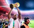 Bild: Tom Weller/dpa
Trainer Kompany will wieder Titel gewinnen. (Archivbild)