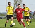 Bild: Hans Mark
Spielertrainer Thomas Bösl (links) will mit dem SV Trisching die ersten Punkte der Saison holen.