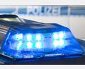 Bild: Friso Gentsch/dpa
Nach einem Sekundenschlaf kam eine 43-Jährige von der Straße ab und verletzte sich schwer. (Symbolbild)