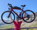 Bild: Diana Bothner
Thomas Mencel aus Kümmersbruck und sein Bike. Die nächsten Tage werden sie kaum zu trennen sein.