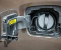 Symbolbild: Patrick Pleul/dpa-Zentralbild/dpa
Unbekannte haben in Amberg rund 300 Liter Diesel aus dem Tank eines Lastwagens gestohlen.