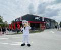 Bild: Václava Simeonová 
Das KFC-Maskottchen bei der Eröffnung in Cheb.
