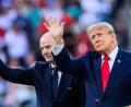 Bild: Tom Weller/dpa
Bringen die Fußball-Welt in Wallung: Gianni Infantino (l) und Donald Trump. (Archivbild)
