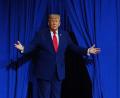 Bild: Julia Demaree Nikhinson/AP/dpa
US-Präsident hat eine neue rechtliche Basis für Zölle gefunden.