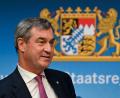 Bild: Sven Hoppe/dpa
Markus Söder (CSU), Ministerpräsident von Bayern, hält laut eigener Aussage nichts von Beschlüssen zur Ausgrenzung demokratisch gewählter Kräfte. (Archivbild)