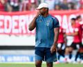 Bild: Uwe Anspach/dpa
Setzte auf eine junge Startelf: Bayern-Trainer Vincent Kompany
