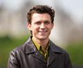 Bild: Scott A Garfitt/Invision/AP/dpa
Schauspieler Tom Holland wünscht sich neue Herausforderungen – und findet diese in seiner Rolle als Fred Astaire. (Archivbild)